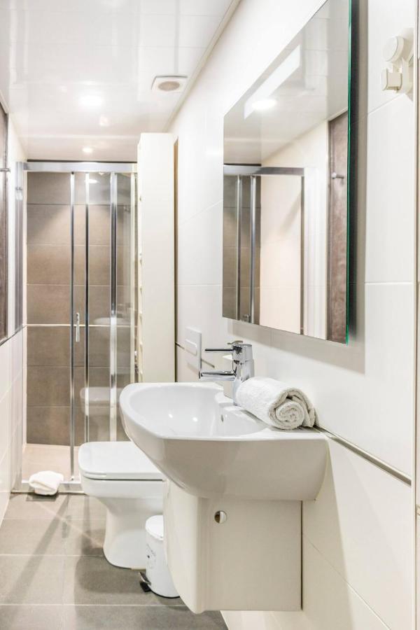 Sweet Room Barcelona Оспиталет-де-Льобрегат Экстерьер фото